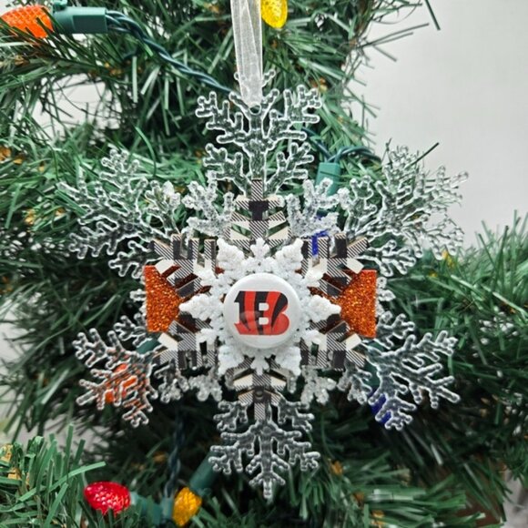 NWT Cincinnati Bengals Ornament NFL Football Christmas Holiday Decor OOAK - Picture 1 of 4